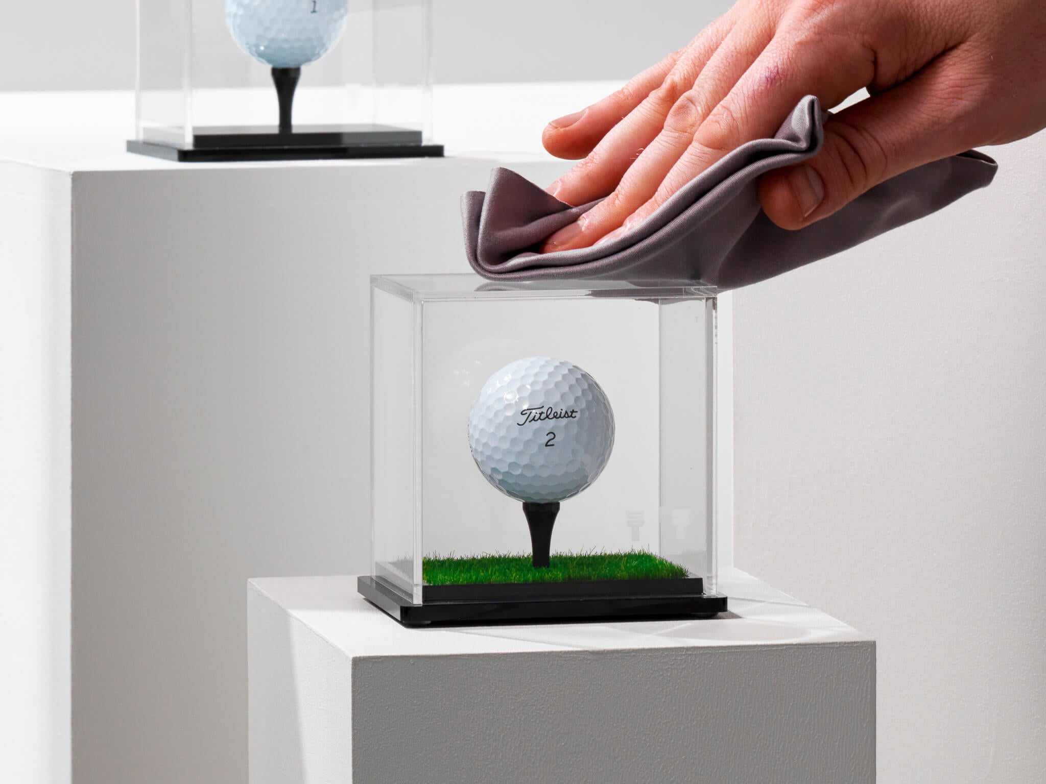 The Vantage 'Course Edition' Golf Ball Display Case